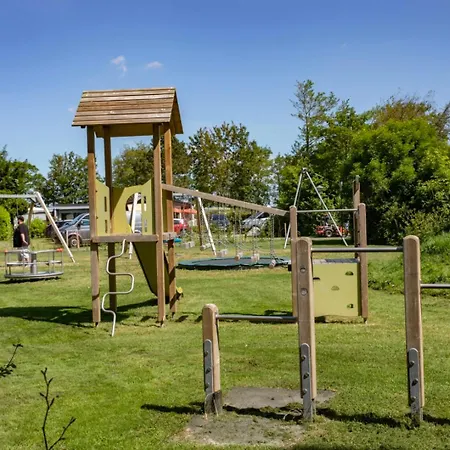 503b Op Recreatiepark De Wielen Horská chata Sint Maarten